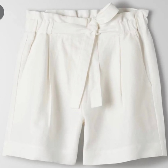 Aritzia Wilfred Proposal Shorts - Picture 1 of 3